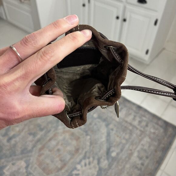 COACH Vintage Mini Drawstring Wristlet handbag Chocolate Brown Suede EUC 6” x 6” - Picture 12 of 12